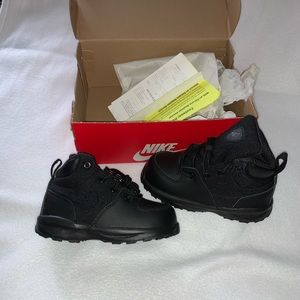 Nike Toddler Boots
